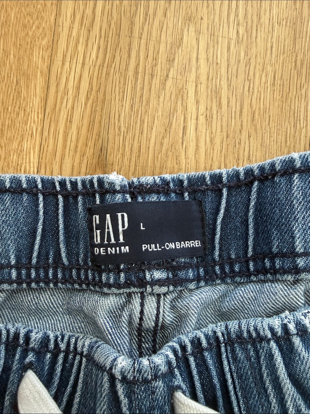 Gap Pull-On Barrel Jeans - Picture 2 of 4